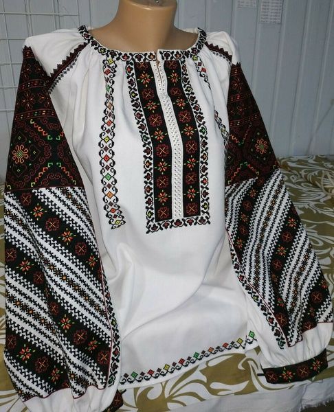 Вишиванка, жіноча вишивана блузка ручної роботи "Борщівська" (Арт. 02337) 02337 фото