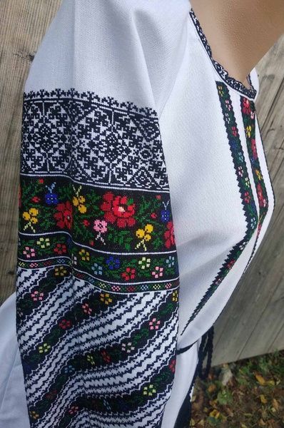 Вишиванка, жіноча вишивана блузка ручної роботи "Борщівська" (Арт. 02701) 02701 фото