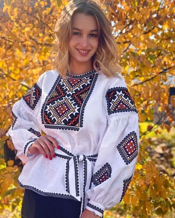 Вишиванка, жіноча вишивана блузка на білому льоні (Арт. 03547) 03547 фото