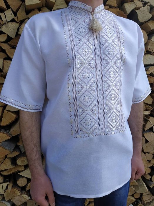 Вишиванка, чоловіча вишита сорочка кавовими нитками на білому полотні (Арт. 02585) 02585 фото